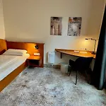 Schiller 3*