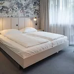 Schiller 3* Olching