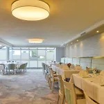 Schiller Hotel