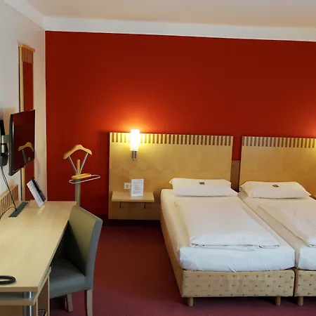 Schiller Hotel 3*