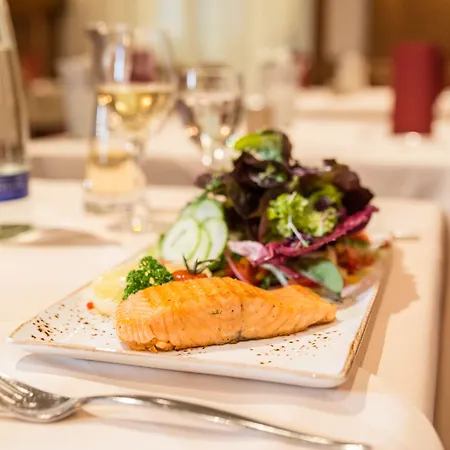 Schiller Отель Ольхинг