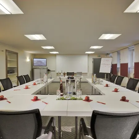 Schiller Отель Ольхинг