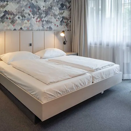 Schiller 3* Olching
