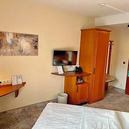 Otel Schiller