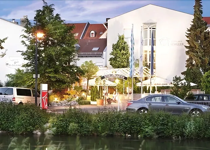 Hotell Schiller 3*