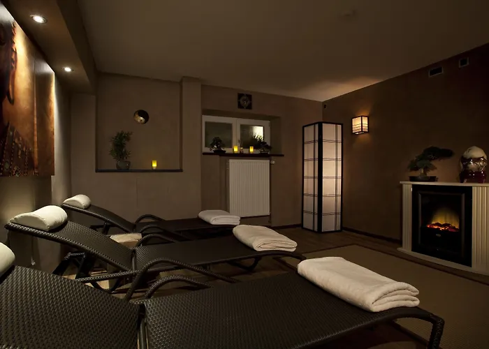 Hotell Schiller 3*